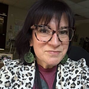 Meet your Posher, Liz